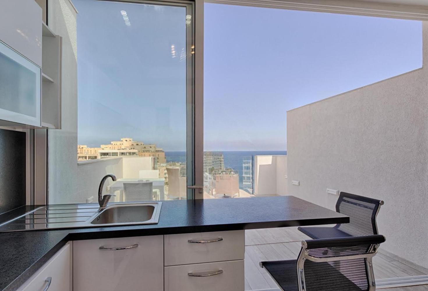 The Penthouse Apartment Saint Julian's Exterior photo